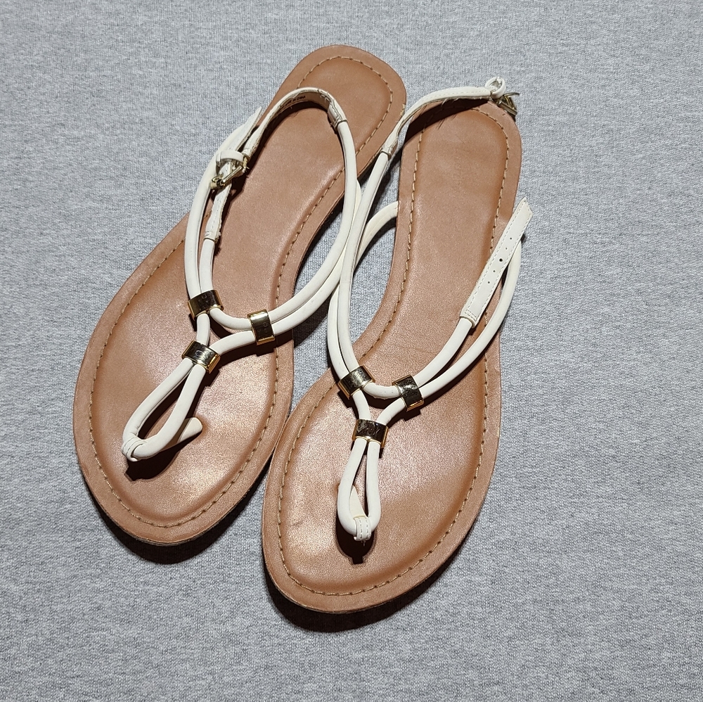 American Eagle Sandals